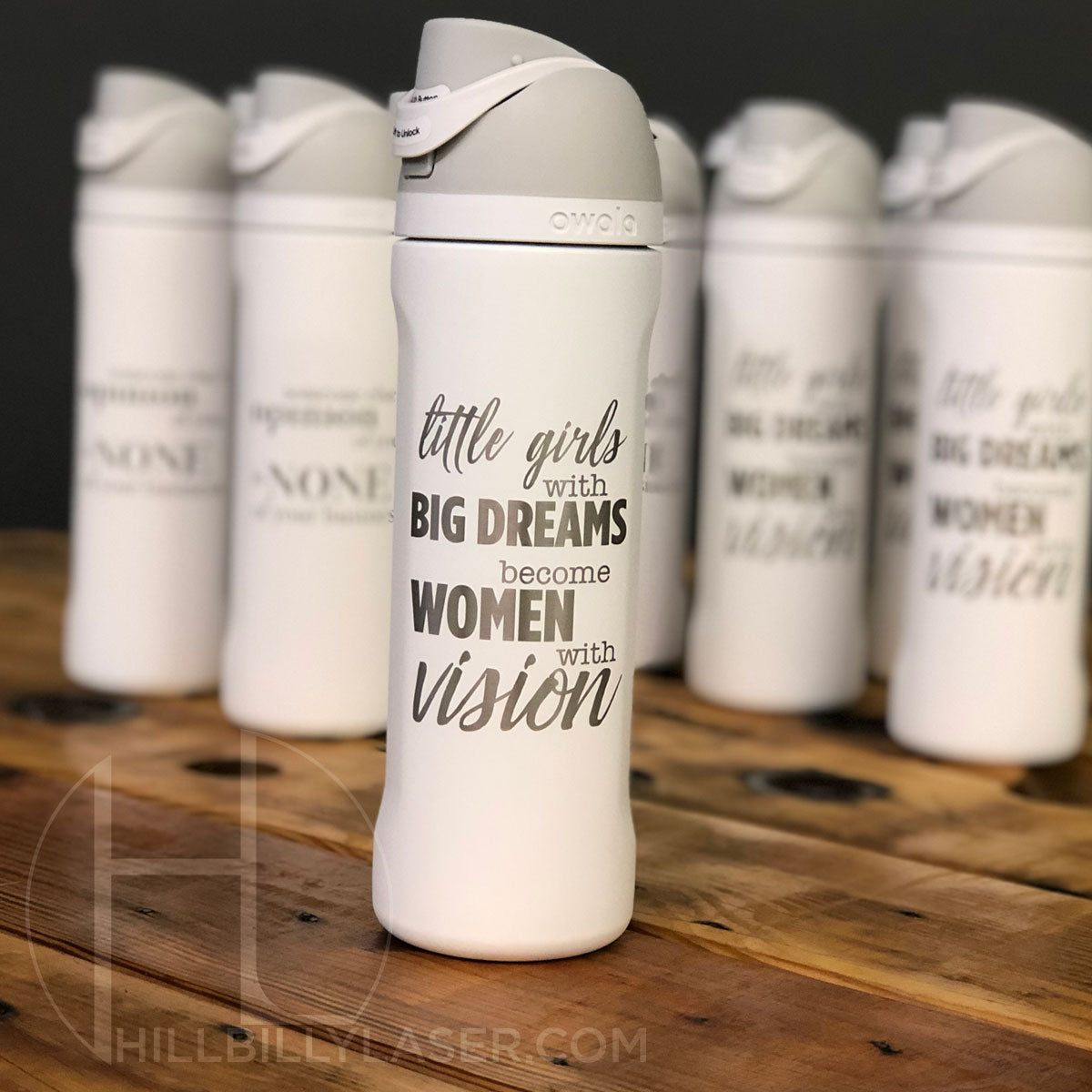 BULK Owala Freesip 32oz Personalized Water Bottle Insulated